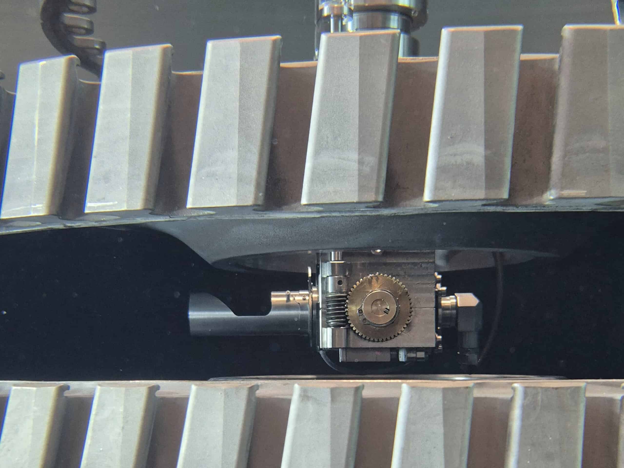 Ultrasonic Inspection Of Jet Engine Components In MRO 11