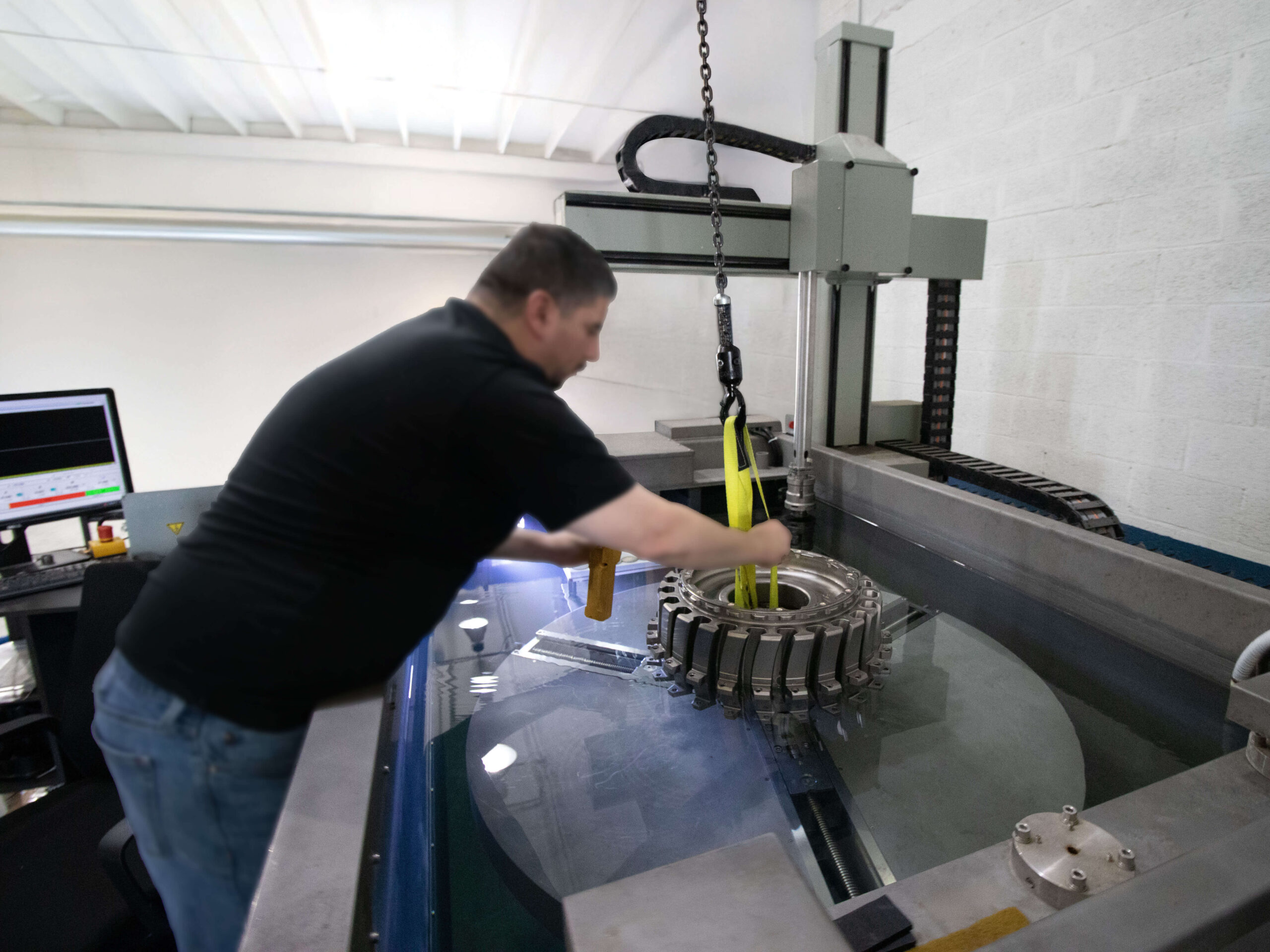 Ultrasonic Inspection Of Jet Engine Components In MRO 3